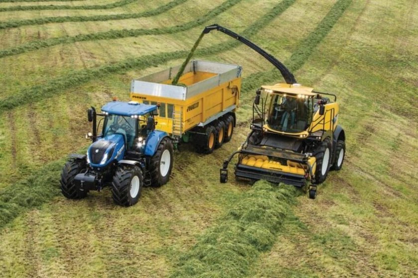 Кормоуборочный комбайн New Holland fr 650