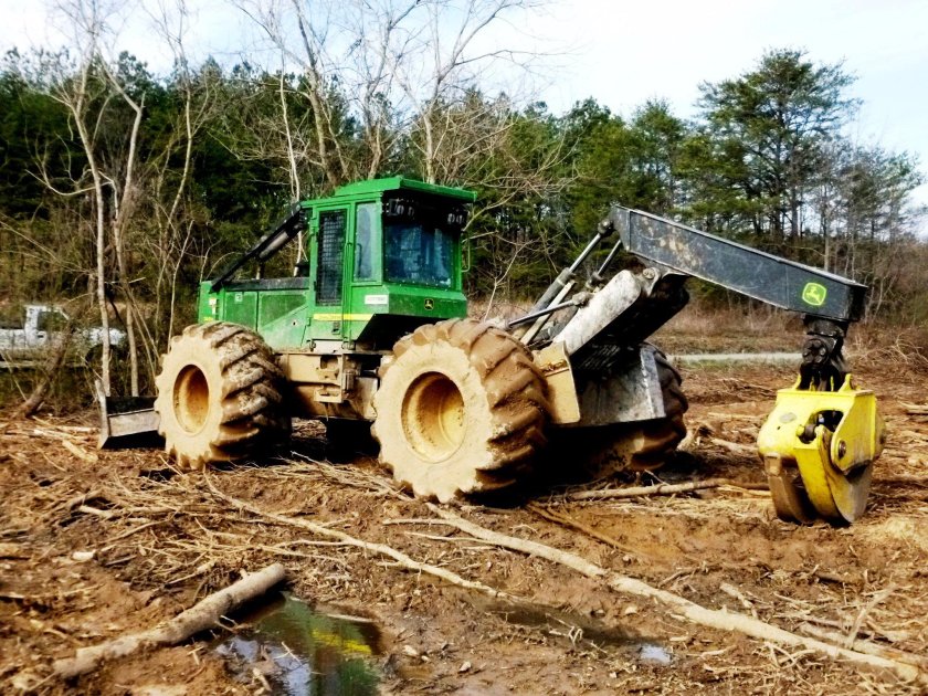 Скиддер Джон Дир 748