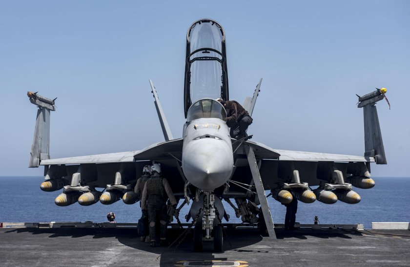 Ф-18 супер Хорнет