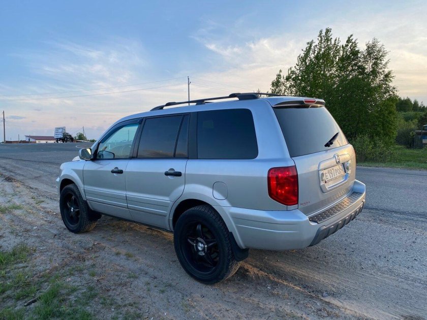 Honda Pilot 1 Silver
