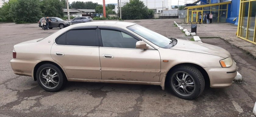 Хонда Инспаер 2002