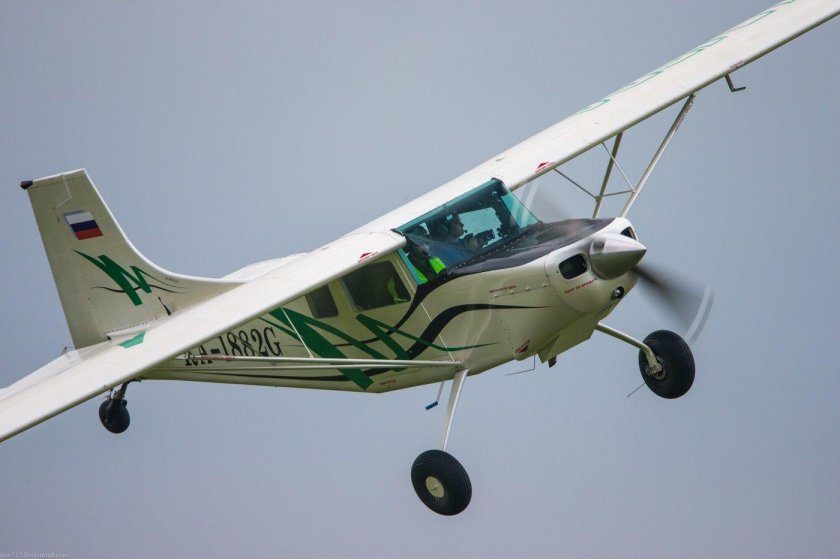 Легкомоторный высокоплан