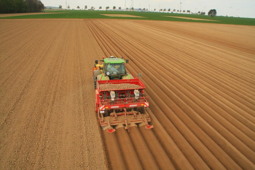 Посевные и посадочные машины