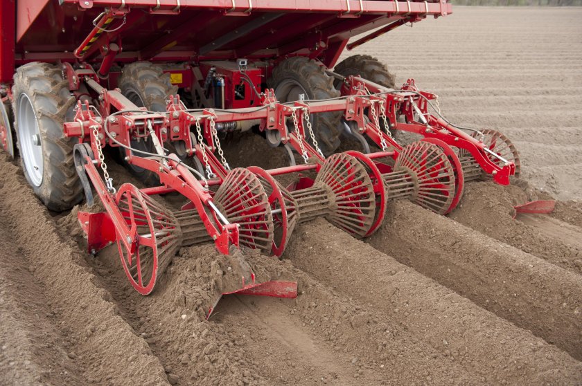 Картофелесажалка Grimme gl 430