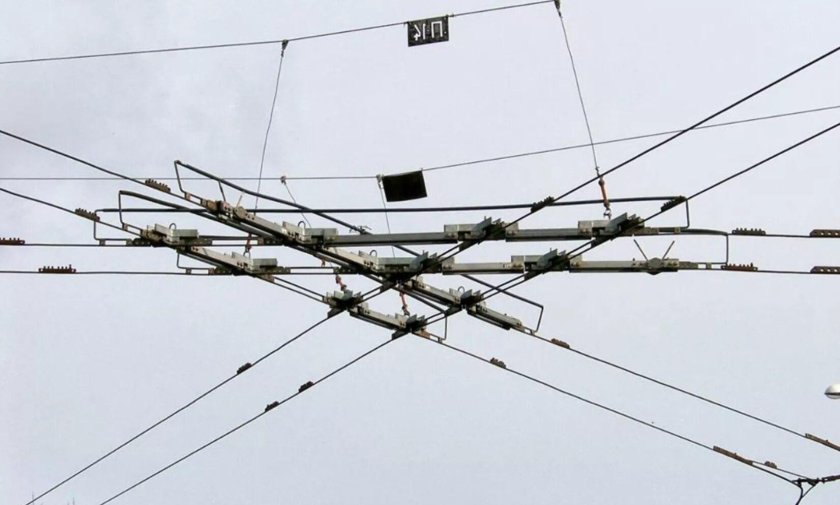 Изолятор контактной сети троллейбуса