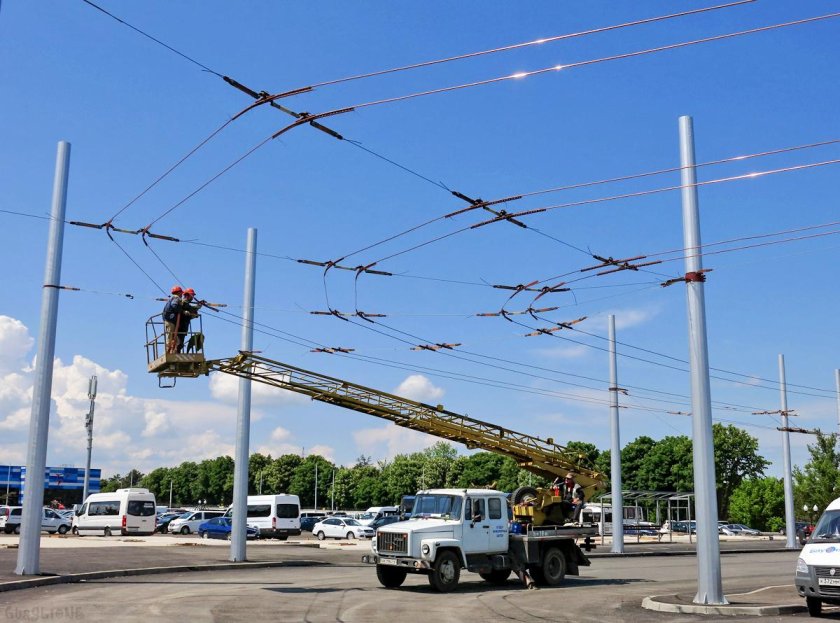 Опора троллейбусной контактной сети