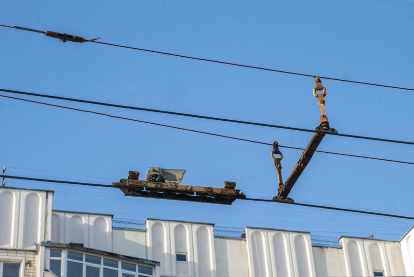 Троллейбусный секционный изолятор