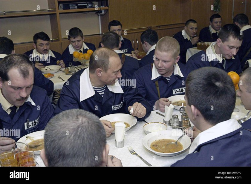 Обед на подводной лодке