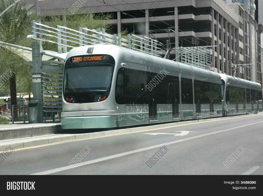 Фенист поезд