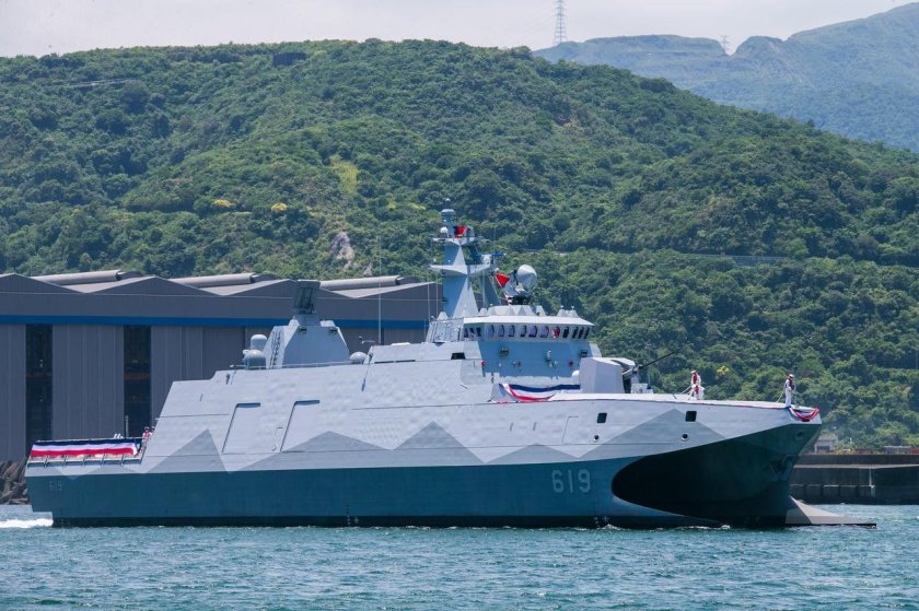 Корвет-катамаран проекта tuo Jiang II