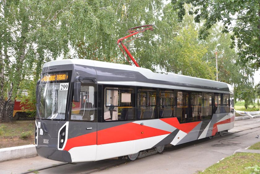 Трамвай Уралтрансмаш 71 412