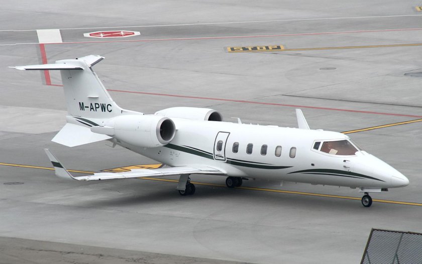Learjet 80