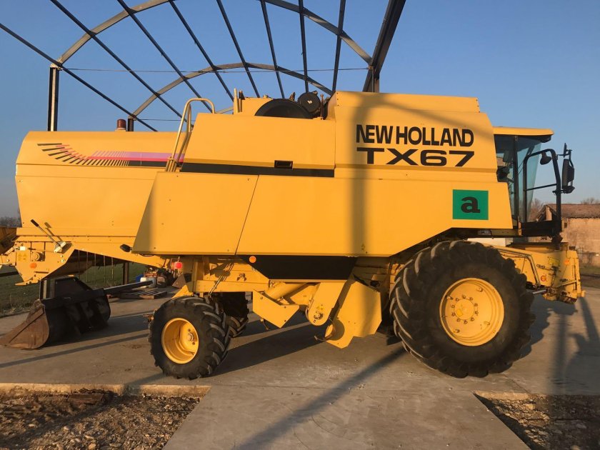 Зерноуборочный комбайн New Holland