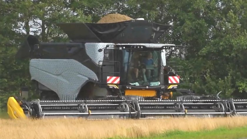 Комбайн New Holland