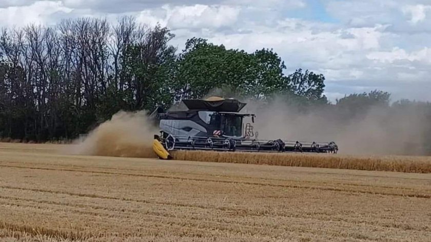 New Holland CR 11.90