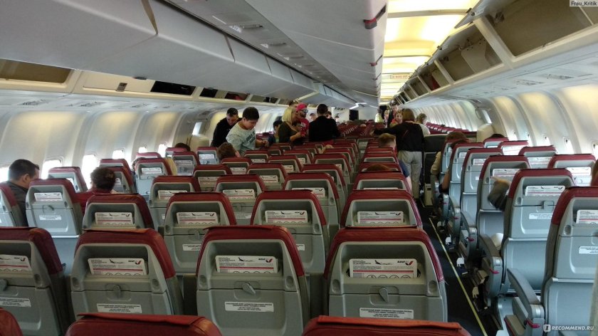 Азур самолеты 767-300 салон