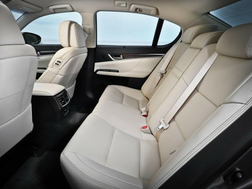 Лексус 450 седан салон