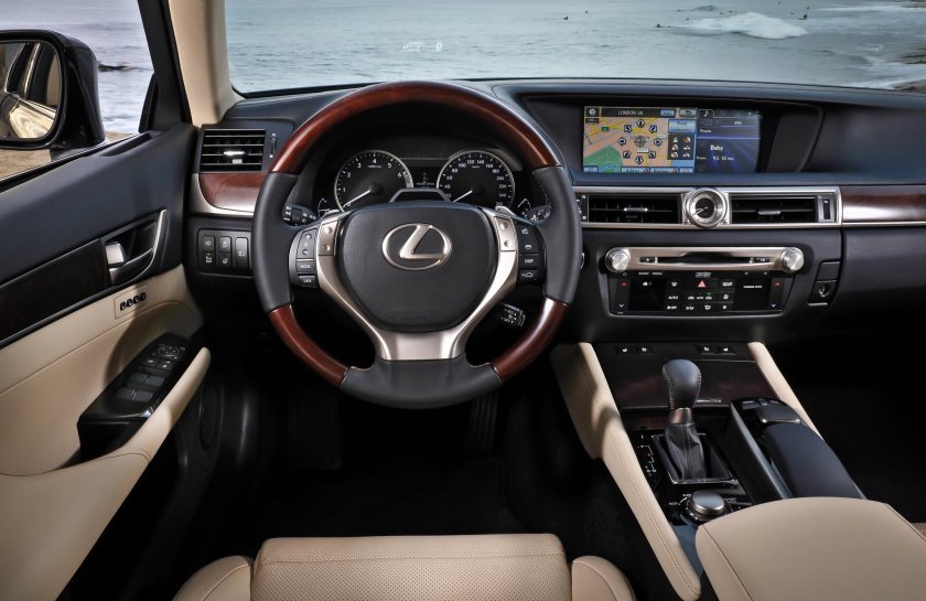 Lexus GS 250 салон