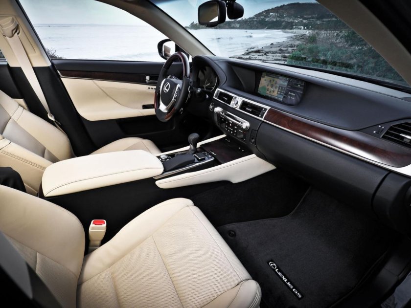 Лексус GS 250 салон