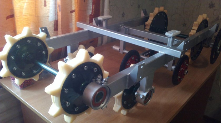 Ведущий вал гусеницы Бурана