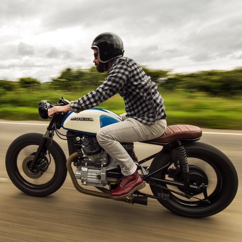 Кафе рейсеры мотоциклы