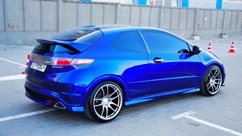Синий Honda Civic 5d