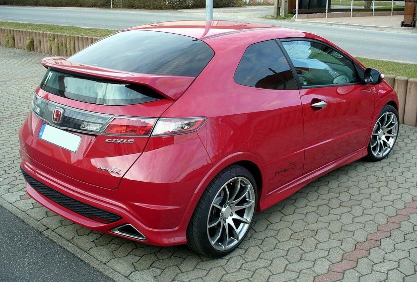 Спойлер Honda Civic 5d