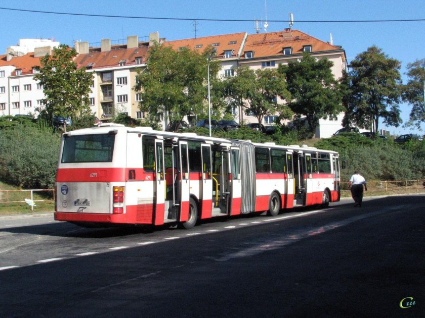 Троллейбус в Праге