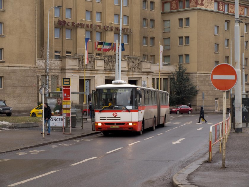 Отель Интернациональ Прага Трамвайная остановка