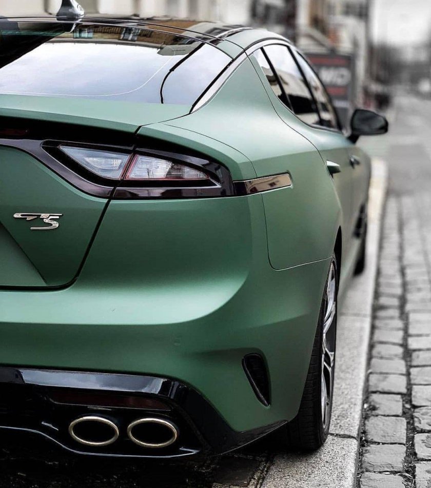 Киа Стингер зеленый матовый