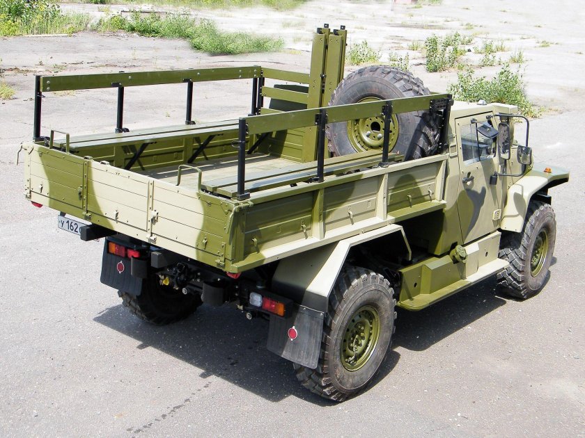 Бронеавтомобиль волк-2