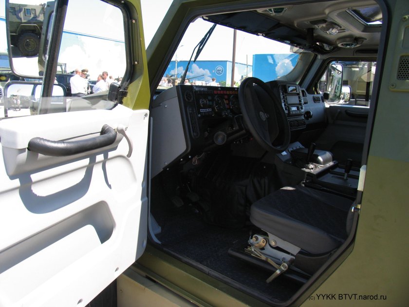 Бронеавтомобиль ГАЗ-3927