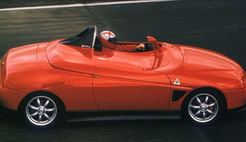 Alfa Romeo Spider 916