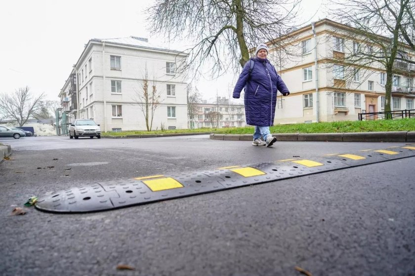 Лежачий полицейский детский