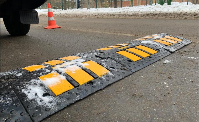 Дорожные знаки искусственная неровность