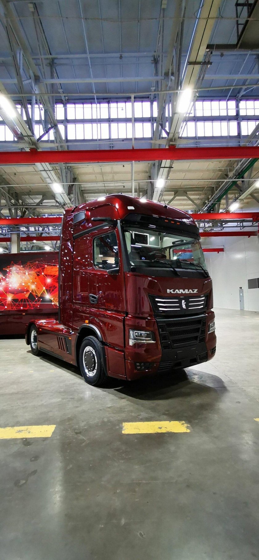 КАМАЗ тягач 54907