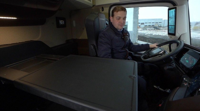 КАМАЗ 54907 кабина