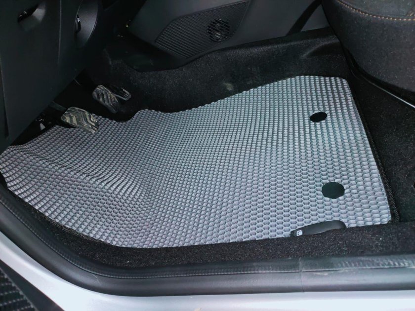 Ева коврики Рено Дастер 2