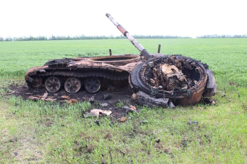 Т 64 Булат подбитый