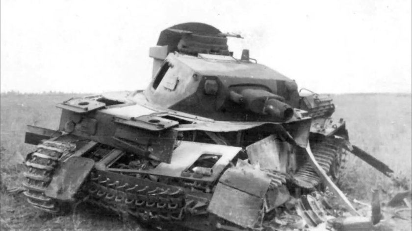 Подбитый танк PZ-3