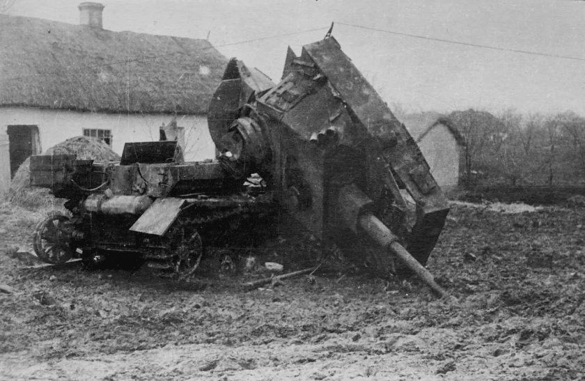 Подбитый немецкий танк 1941