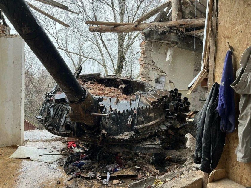 Т-64 БВ подбитый Донбасс