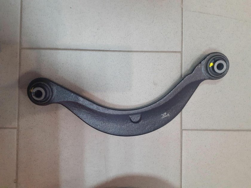 Рычаг серп Мазда 6