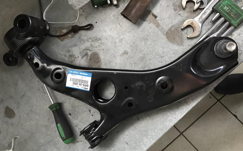 Рычаг передний Mazda 6 GJ