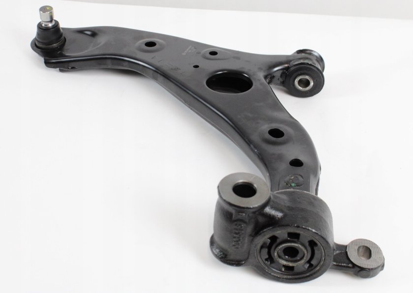 Нижний рычаг Мазда 6 GJ