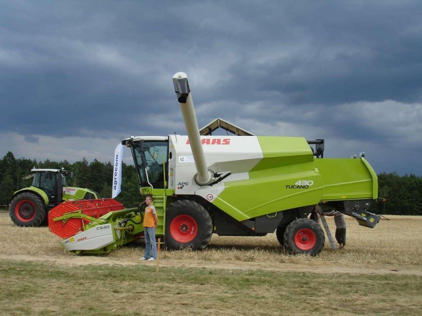 Комбайн Клаас Тукано 430