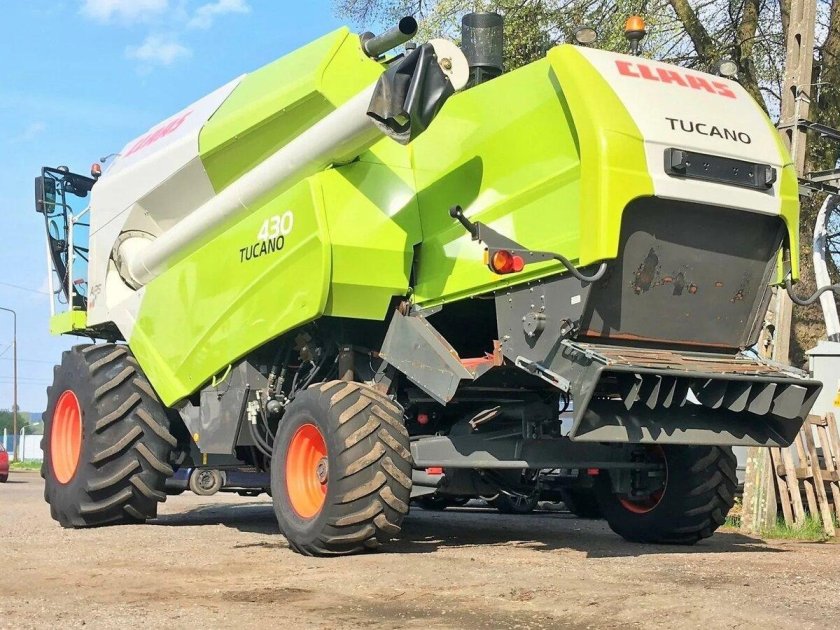 Комбайн CLAAS Lexion 570