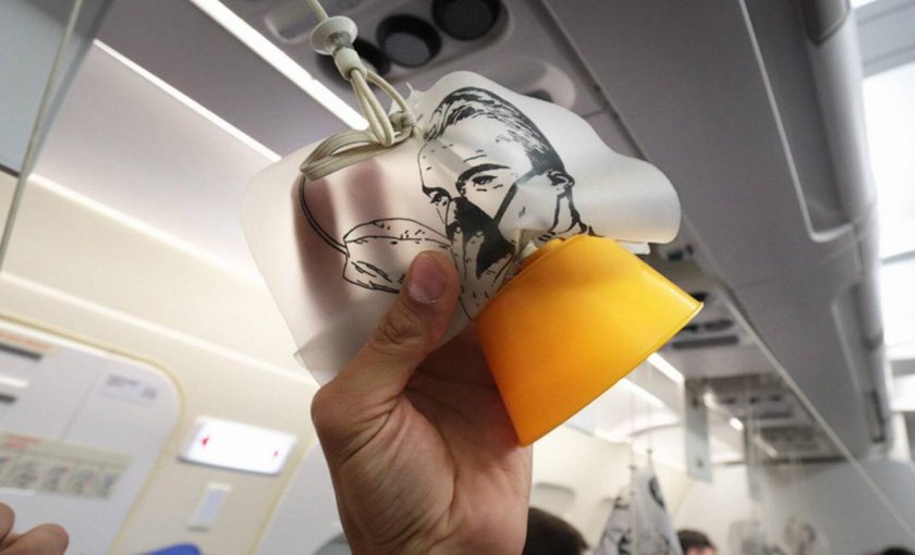 Боинг 737 кислородные маски