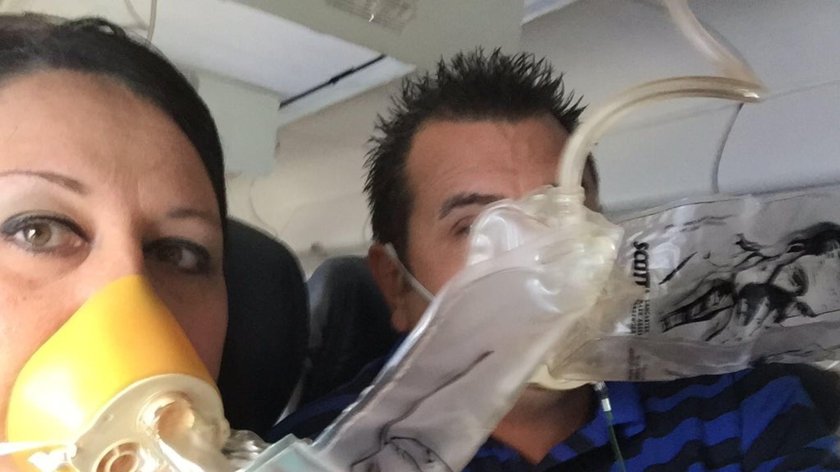 Кислородные маски самолетные