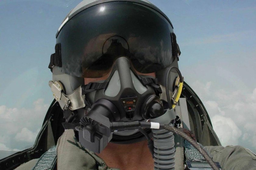 Шлем пилота f-35